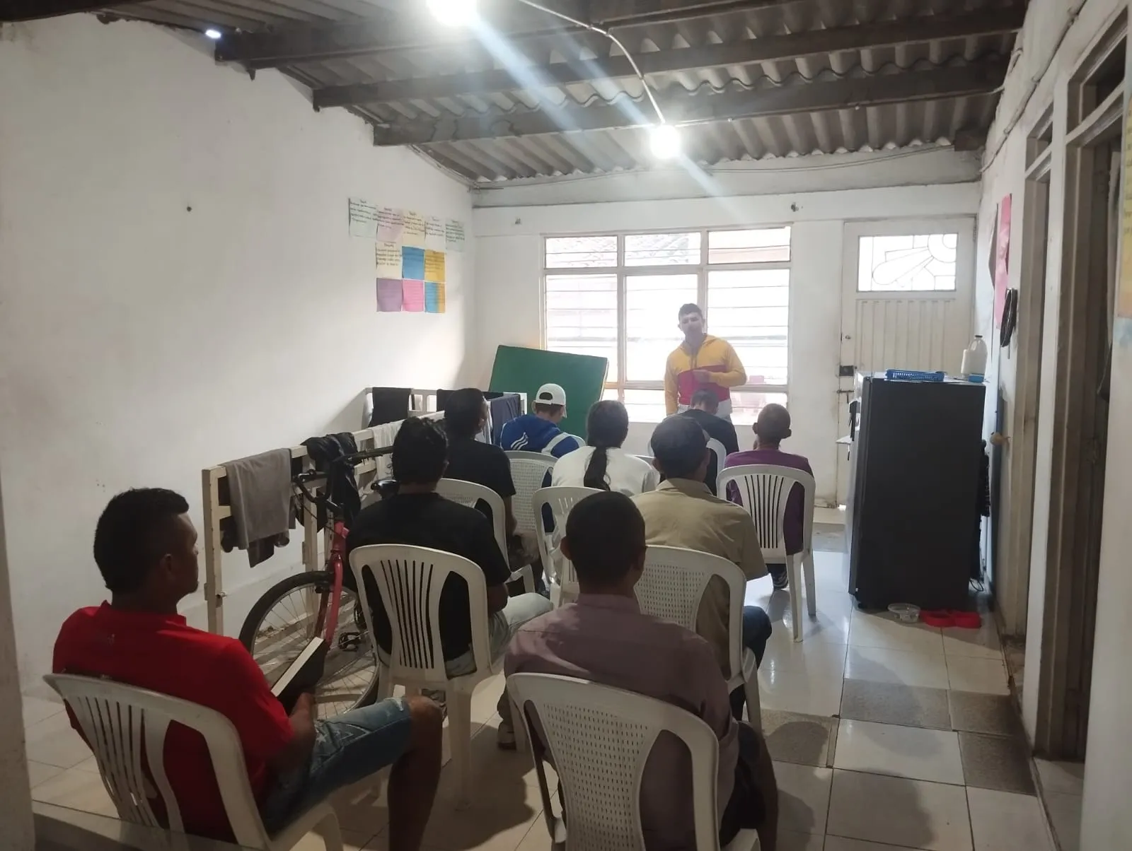 Charla grupal con los miembros de la Fundación